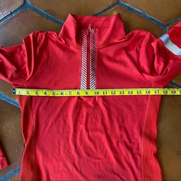 Gap Fit 1/2 Zip Moto Reflective Athletic Pullover Women's Sz Medium M Thumbholes - Picture 10 of 10